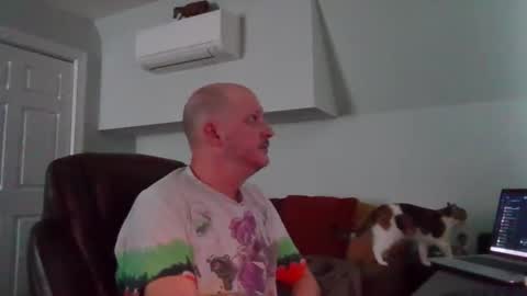 MrMcCray online show from 04/22/26, 05:14