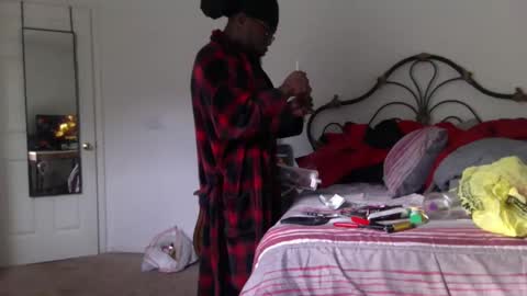 Snapshot of mrbigdthomas chatting on 10/04/25, 01:53 MrBigDThomas online show from 10/04/25, 01:53