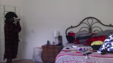 Snapshot of mrbigdthomas chatting on 10/09/25, 02:15 MrBigDThomas online show from 10/09/25, 02:15