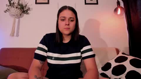 Laura online show from 01/06/26, 09:29