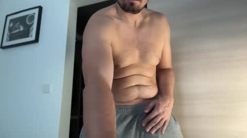 mrcumonface1 online show from 11/22/25, 12:04