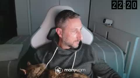 mrdr000 online show from 03/29/26, 08:20