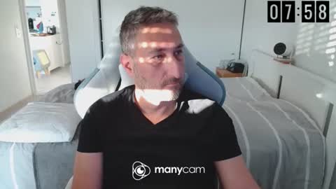 mrdr000 online show from 04/15/26, 05:58