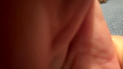 mreric_210 online show from 10/04/25, 09:18