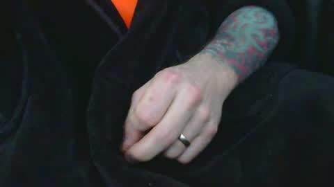 IwantU2WatchME online show from 04/18/26, 01:15