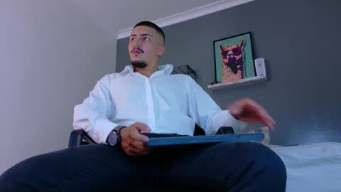 Mr Fox online show from 03/21/26, 07:28