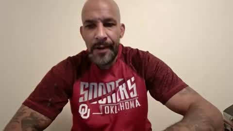 Snapshot of mrfuckyourite chatting on 11/02/25, 04:31 mrfuckyourite online show from 11/02/25, 04:31