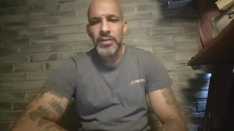 Snapshot of mrfuckyourite chatting on 12/20/25, 08:05 mrfuckyourite online show from 12/20/25, 08:05