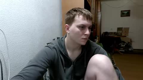 Snapshot of mrheat_ chatting on 01/15/26, 08:45 Max online show from 01/15/26, 08:45