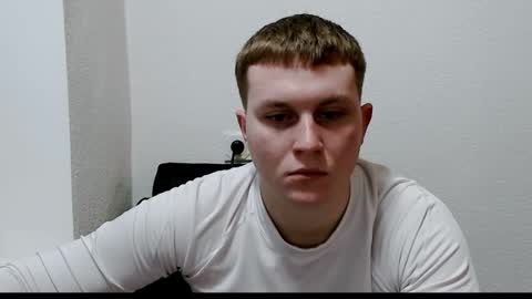 Snapshot of mrheat_ chatting on 02/02/26, 08:18 Max online show from 02/02/26, 08:18