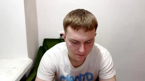 Snapshot of mrheat_ chatting on 02/05/26, 08:13 Max online show from 02/05/26, 08:13