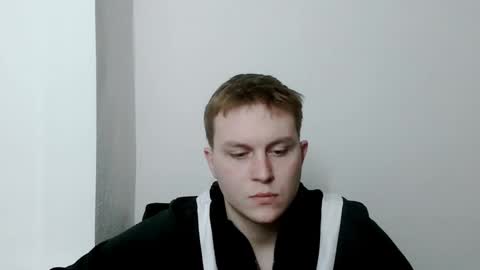 Snapshot of mrheat_ chatting on 02/14/26, 08:05 Max online show from 02/14/26, 08:05