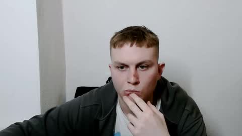 Snapshot of mrheat_ chatting on 02/26/26, 07:46 Max online show from 02/26/26, 07:46