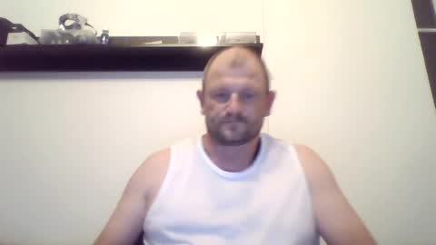 Snapshot of mrhotsex69 chatting on 08/04/26, 11:29 mrhotsex69 online show from 08/04/26, 11:29