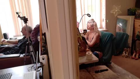 Mr  Mrs J online show from 04/01/26, 01:41