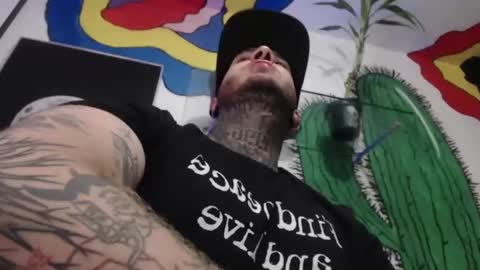 Snapshot of mrmanny__ chatting on 11/08/25, 04:12 mrmanny__ online show from 11/08/25, 04:12