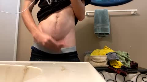 Snapshot of mrmeltyourheart chatting on 10/08/25, 09:23 James online show from 10/08/25, 09:23