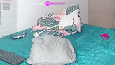 Snapshot of mrmickke chatting on 03/03/25, 09:48 INDEPENDT MODEL - Twitter mrmickke online show from 03/03/25, 09:48