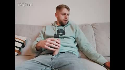 Snapshot of mrnobody6209 chatting on 01/06/25, 08:57 mrnobody6209 online show from 01/06/25, 08:57