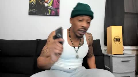 Snapshot of mromg007 chatting on 01/14/25, 02:32 mromg007 online show from 01/14/25, 02:32