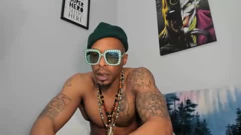 Snapshot of mromg007 chatting on 02/28/25, 01:05 mromg007 online show from 02/28/25, 01:05