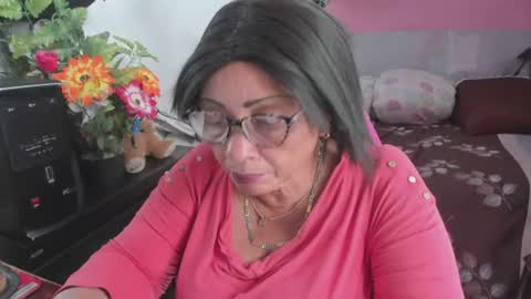 Snapshot of mrs_mommy chatting on 07/06/26, 08:00 mrs_mommy online show from 07/06/26, 08:00