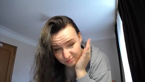 mrs_smith__ online show from 04/06/26, 12:06