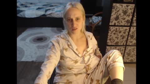 Sasha online show from 10/15/25, 07:03