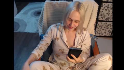 Sasha online show from 10/26/25, 06:25