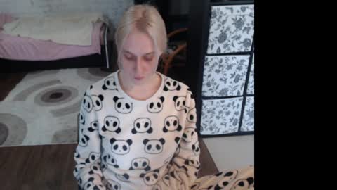 Sasha online show from 04/05/26, 12:13