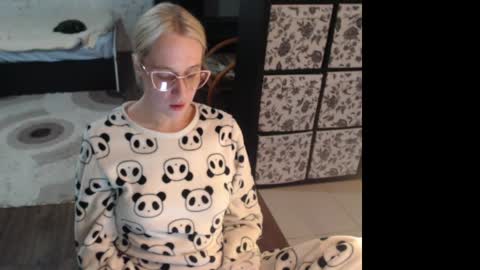 Sasha online show from 04/28/26, 02:27