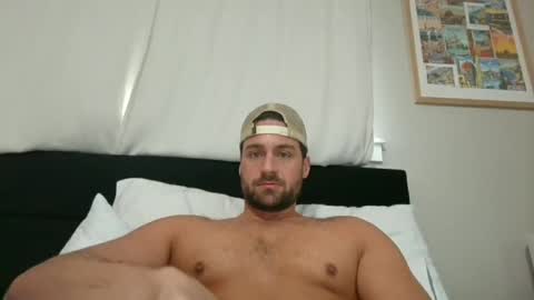 mrthickly818 online show from 03/26/26, 02:44
