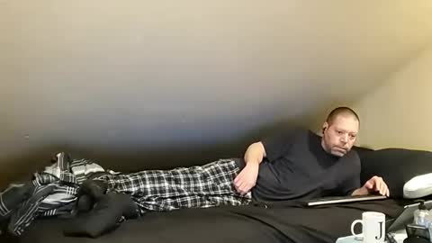 Snapshot of mrxhere chatting on 02/16/25, 04:10 mrxhere online show from 02/16/25, 04:10