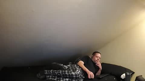 Snapshot of mrxhere chatting on 10/14/25, 08:53 mrxhere online show from 10/14/25, 08:53