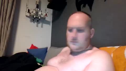 Snapshot of mrzwolle chatting on 12/09/24, 03:44 mrzwolle online show from 12/09/24, 03:44