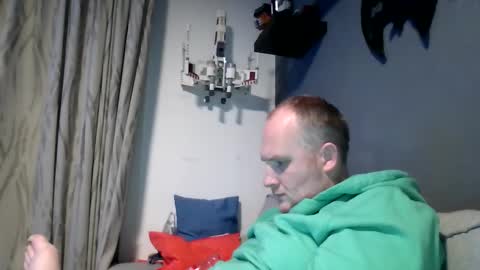 Snapshot of mrzwolle chatting on 01/01/25, 08:04 mrzwolle online show from 01/01/25, 08:04