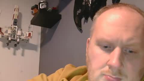 Snapshot of mrzwolle chatting on 01/05/25, 01:03 mrzwolle online show from 01/05/25, 01:03