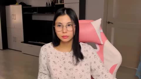 ms_emily_ online show from 09/22/25, 11:56