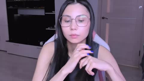 ms_emily_ online show from 03/26/26, 02:00