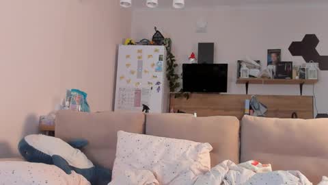 Snapshot of ms_foryou chatting on 05/11/26, 04:04 Ms ForYOU online show from 05/11/26, 04:04