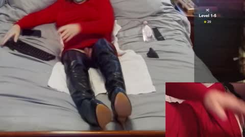 Snapshot of ms_jen chatting on 11/30/25, 03:05 Jennifer online show from 11/30/25, 03:05