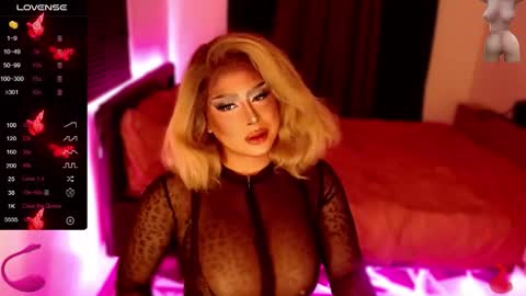 Samantha online show from 03/28/26, 08:25