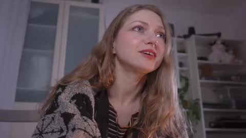 Snapshot of ms_lorelei chatting on 09/25/25, 07:06 Lore online show from 09/25/25, 07:06