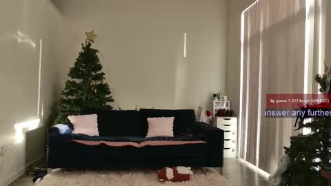 R o r i  SnapChat heyroriv2 wednesday - sunday Noon oclock mountain - 5pm mountain online show from 01/15/26, 03:27