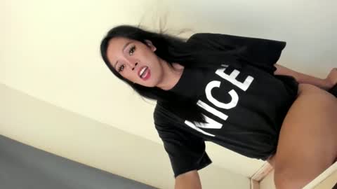 selena online show from 12/16/24, 08:31