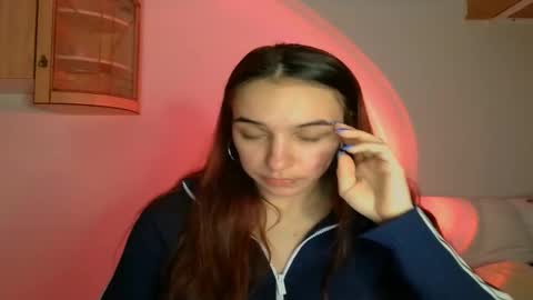 ms_sophiee online show from 02/20/25, 07:08