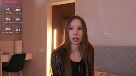 Snapshot of msaura chatting on 02/17/26, 03:25 Svetlana online show from 02/17/26, 03:25