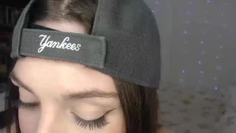 Snapshot of msdeluluxo chatting on 09/22/25, 10:45 Lulu online show from 09/22/25, 10:45