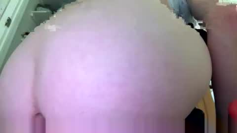 msfreckles92 online show from 04/30/26, 04:35