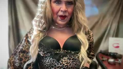 mskarentoy online show from 03/03/25, 09:37